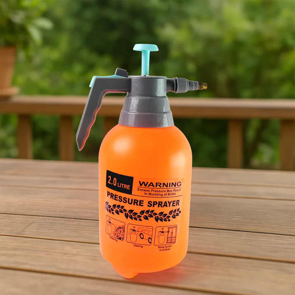 2-Liter Pump Pressure Sprayer – Handheld Garden Sprayer with Adjustable Brass Nozzle for Plants, Lawn, Cleaning, and Fertilizing – 2L / 4.5 Pints